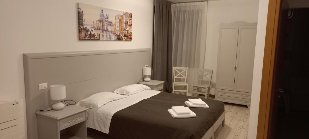 Palazzetto Canossa Guest house Venice